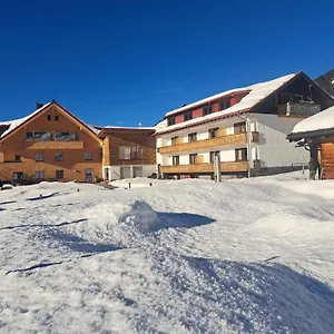 Almhof Lässer Gasthof