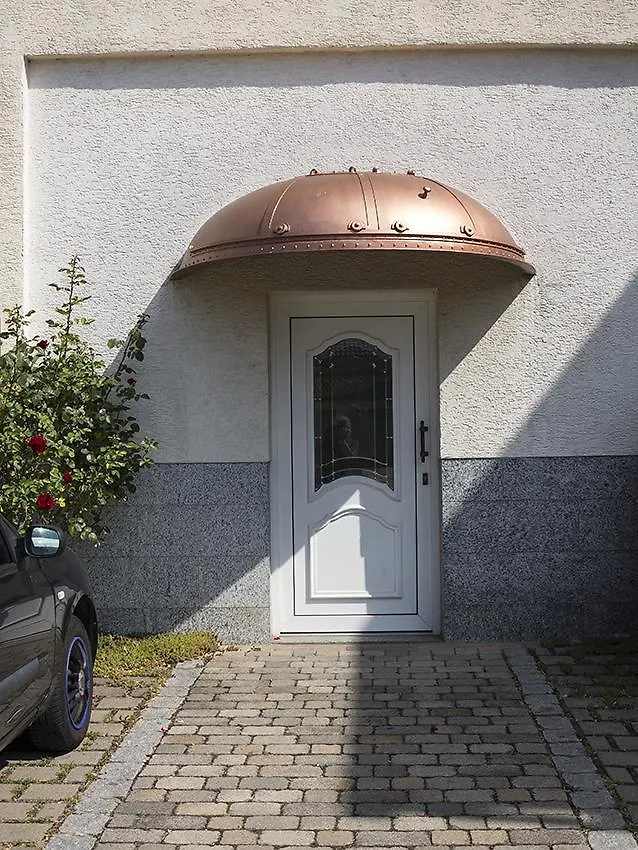 Gasthof Hirschenbraeu Michel Rauhenebrach Guest house